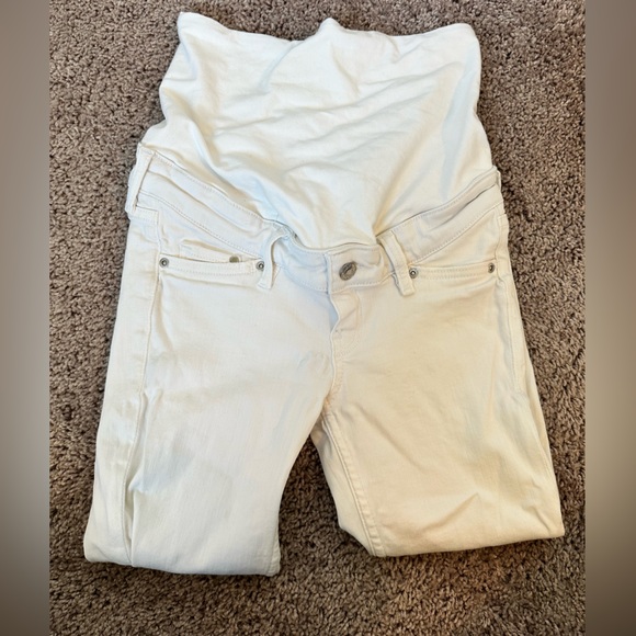MAMA Distressed Maternity Jeans - Picture 3 of 4